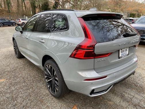 2026 Volvo XC60 B5 Ultra