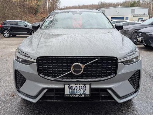2025 Volvo XC60 B5 Plus