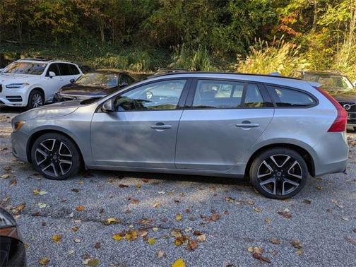 2018 Volvo V60 T5 Dynamic