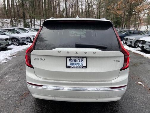 2025 Volvo XC90 Plug-In Hybrid T8 Ultra 7-Seater