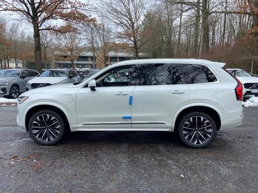 2025 Volvo XC90 Plug-In Hybrid T8 Ultra 7-Seater