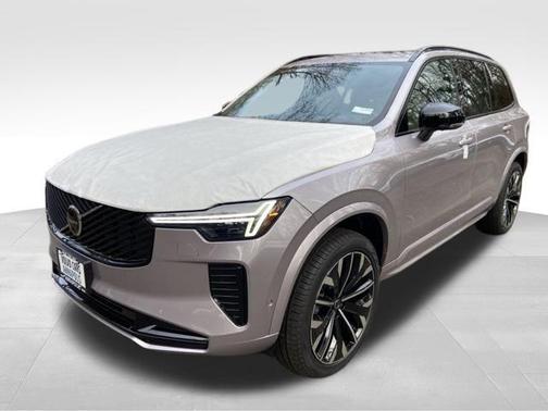 2026 Volvo XC90 B6 Ultra Dark Theme 6-Seater