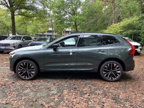 2026 Volvo XC60 B5 Ultra