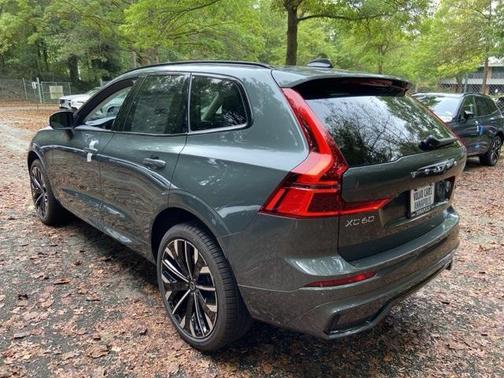 2026 Volvo XC60 B5 Ultra