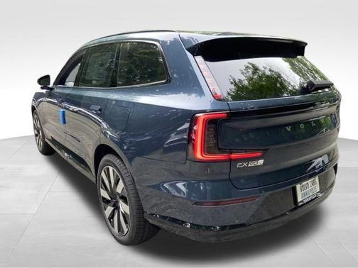 2025 Volvo EX90 Twin Motor Performance Ultra