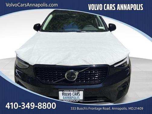 2026 Volvo XC40 B5 Plus