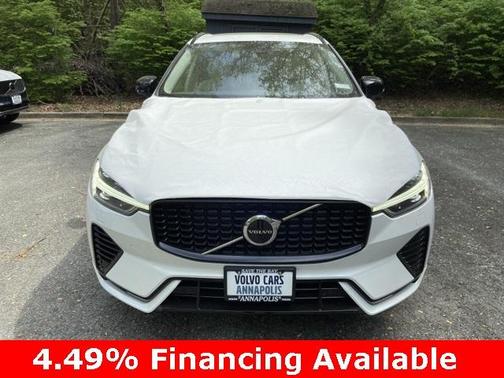 2025 Volvo XC60 Plug-In Hybrid T8 Plus