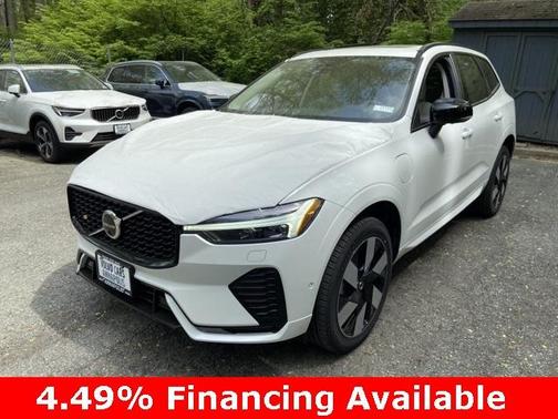 2025 Volvo XC60 Plug-In Hybrid T8 Plus