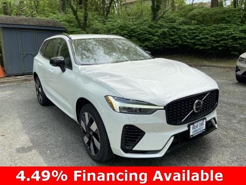 2025 Volvo XC60 Plug-In Hybrid T8 Plus