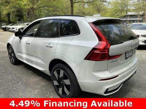 2025 Volvo XC60 Plug-In Hybrid T8 Plus