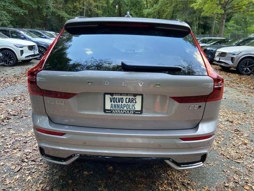 2026 Volvo XC60 B5 Plus