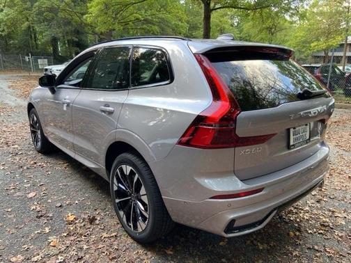 2026 Volvo XC60 B5 Plus