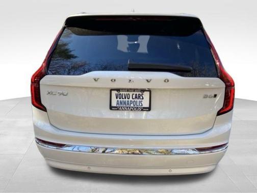 2026 Volvo XC90 B6 Plus 7-Seater