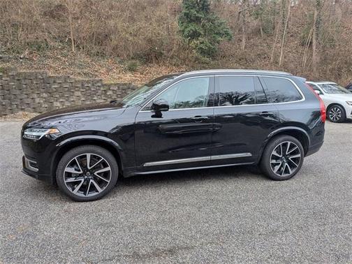 2023 Volvo XC90 B6 Plus 7-Seater