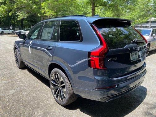 2026 Volvo XC90 B6 Ultra Dark Theme 7-Seater