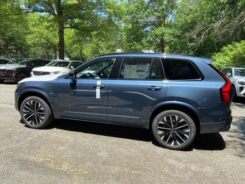 2026 Volvo XC90 B6 Ultra Dark Theme 7-Seater