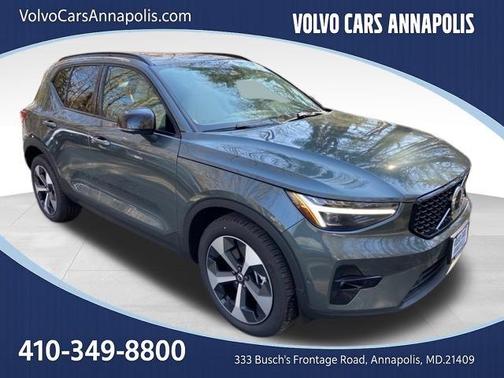 2026 Volvo XC40 B5 Plus