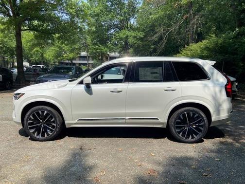 2026 Volvo XC90 B5 Plus 7-Seater