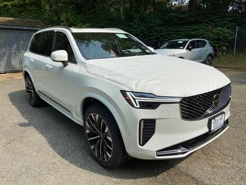 2025 Volvo XC90 B6 Plus 7-Seater