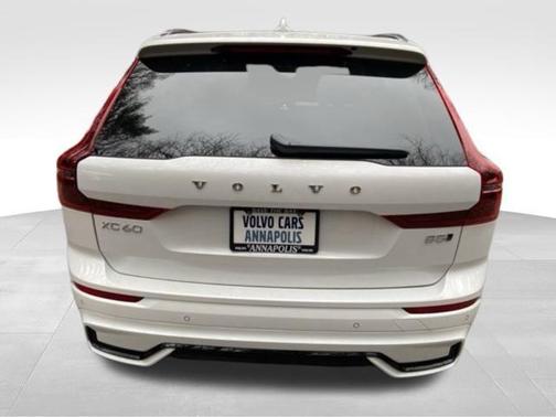 2026 Volvo XC60 B5 Plus