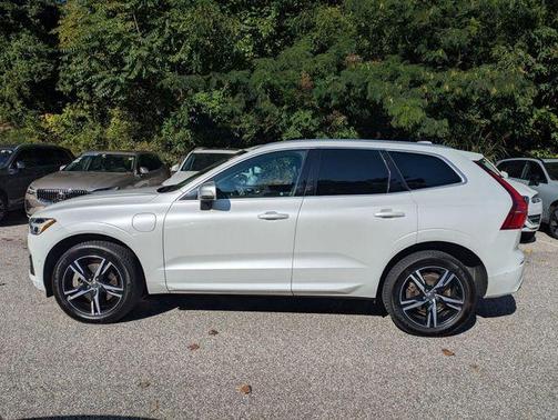 2018 Volvo XC60 Recharge Plug-In Hybrid T8 R-Design
