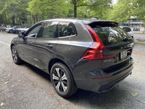 2025 Volvo XC60 Plug-In Hybrid T8 Core