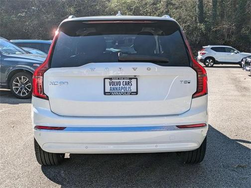 2025 Volvo XC90 Plug-In Hybrid T8 Plus 7-Seater