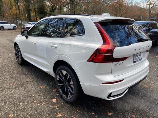 2026 Volvo XC60 B5 Ultra