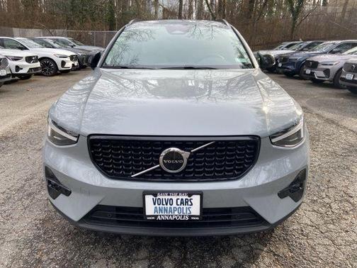 2026 Volvo XC40 B5 Ultra