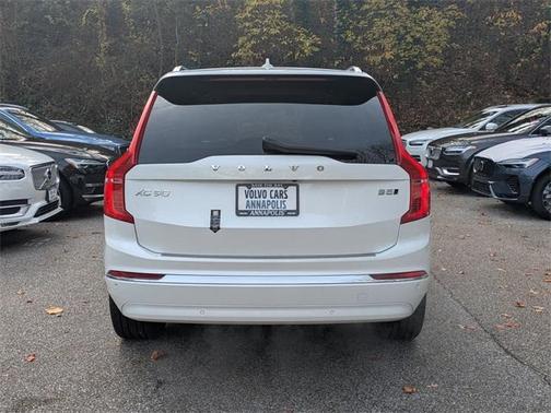 2024 Volvo XC90 B5 Plus Bright Theme