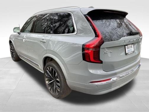 2026 Volvo XC90 B6 Ultra 7-Seater
