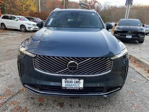 2025 Volvo XC90 B6 Plus 7-Seater