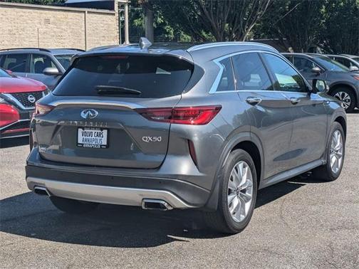 2022 INFINITI QX50 Luxe