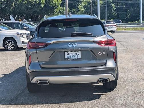 2022 INFINITI QX50 Luxe