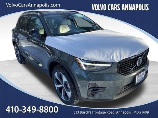 2026 Volvo XC40 B5 Plus