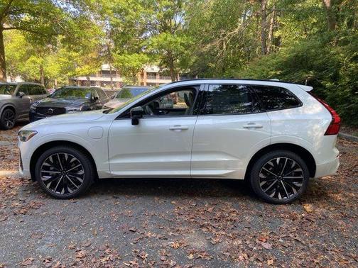 2026 Volvo XC60 Plug-In Hybrid T8 Ultra