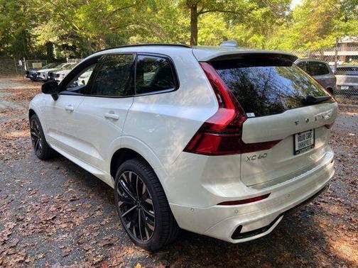 2026 Volvo XC60 Plug-In Hybrid T8 Ultra