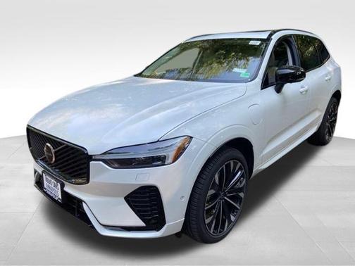 2026 Volvo XC60 Plug-In Hybrid T8 Ultra