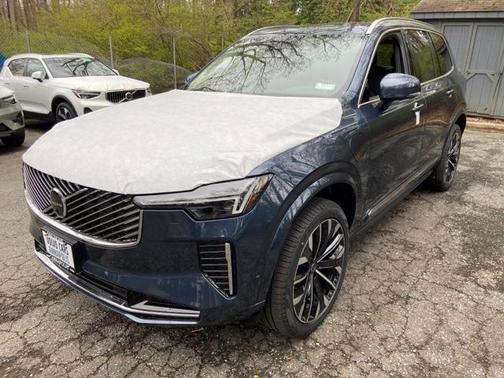 2025 Volvo XC90 Plug-In Hybrid T8 Plus 7-Seater