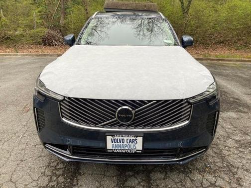 2025 Volvo XC90 Plug-In Hybrid T8 Plus 7-Seater