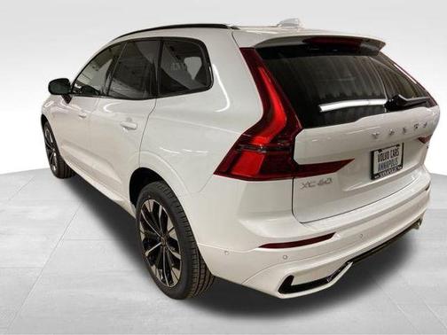 2026 Volvo XC60 Plug-In Hybrid T8 Plus