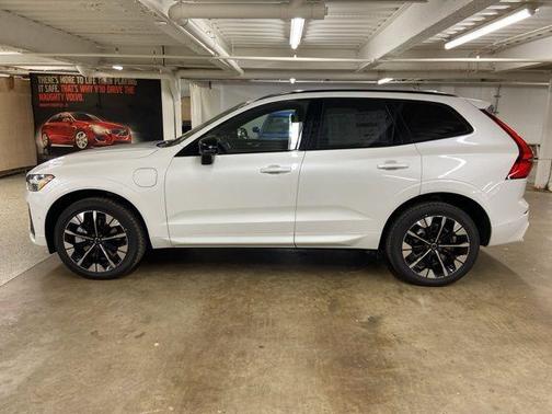 2026 Volvo XC60 Plug-In Hybrid T8 Plus