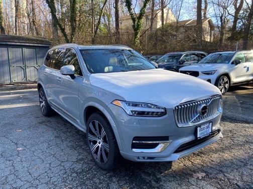 2025 Volvo XC90 B6 Plus 7-Seater