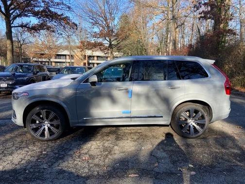 2025 Volvo XC90 B6 Plus 7-Seater