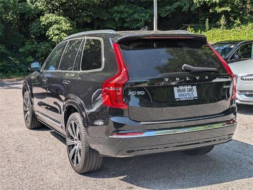 2024 Volvo XC90 B6 Ultimate Bright Theme 6-Seater