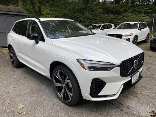 2025 Volvo XC60 Plug-In Hybrid T8 Ultra
