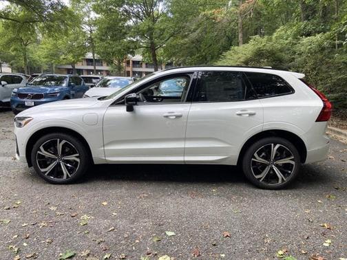 2025 Volvo XC60 Plug-In Hybrid T8 Ultra