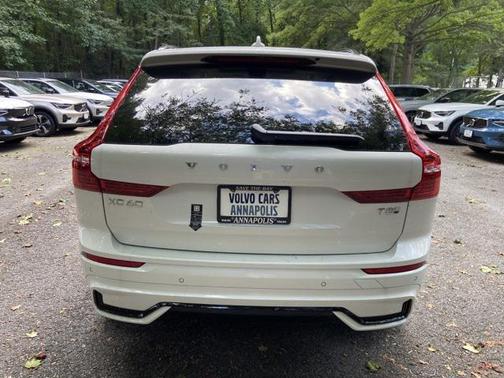 2025 Volvo XC60 Plug-In Hybrid T8 Ultra