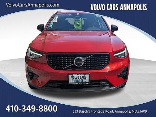 2025 Volvo XC40 Plus