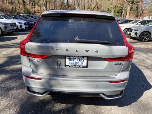 2025 Volvo XC60 B5 Plus